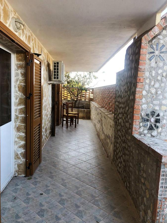 The Sunset Villa Leven Vlorë Exterior foto