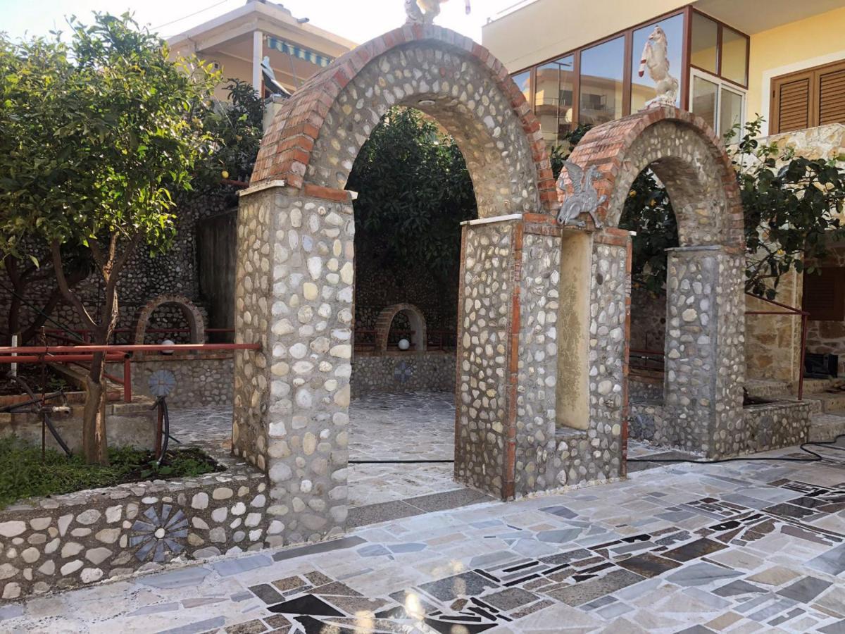 The Sunset Villa Leven Vlorë Exterior foto